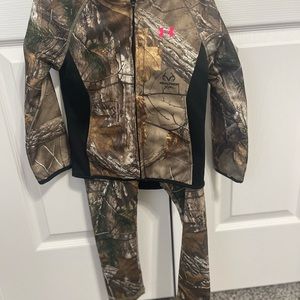 Under armor girls set